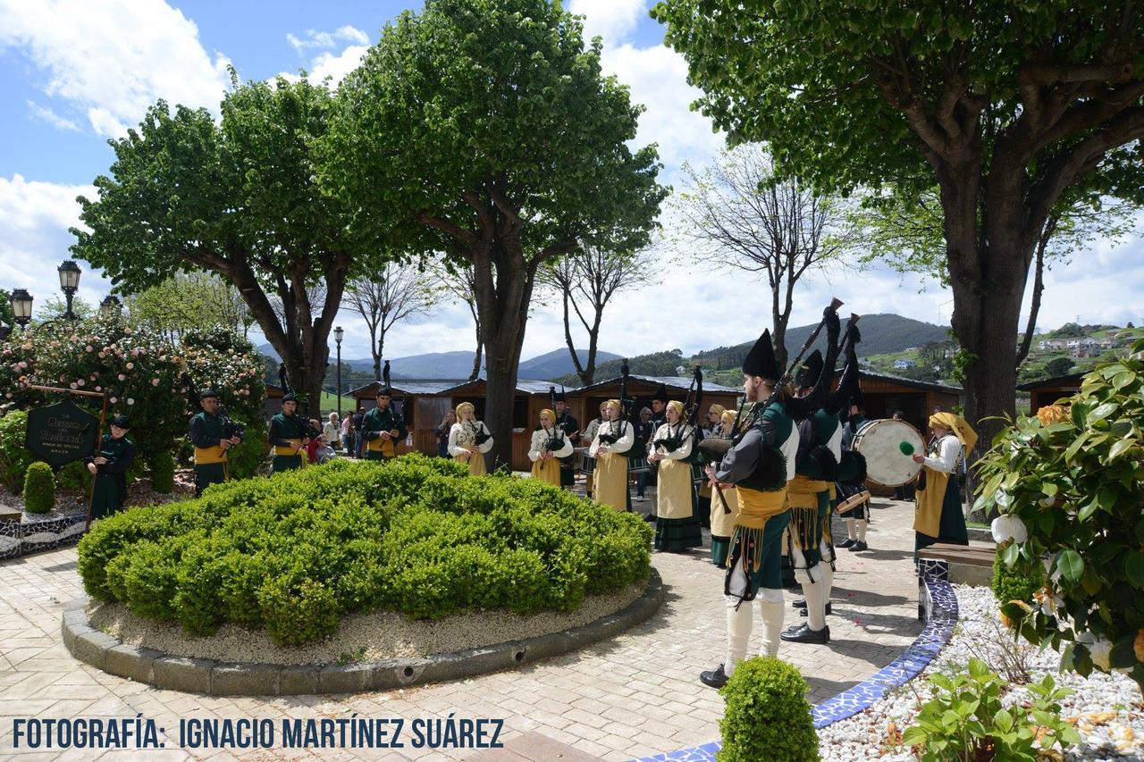 Las Casonas De Avellaneda Navia Exterior foto